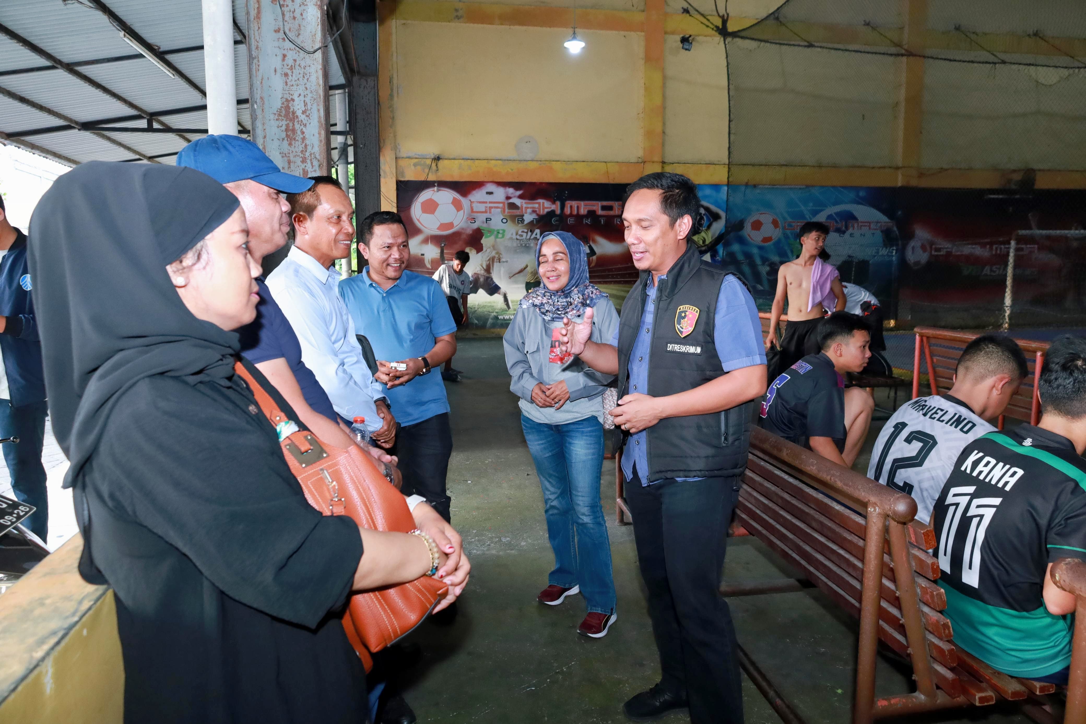 KOMBES POL ASEP DARMAWAN PERINTAHKAN PERSONELNYA SAMBANGI TEMPAT-TEMPAT KERAMAIAN UNTUK EDUKASI HARKAMTIBMAS SECARA LANGSUNG 